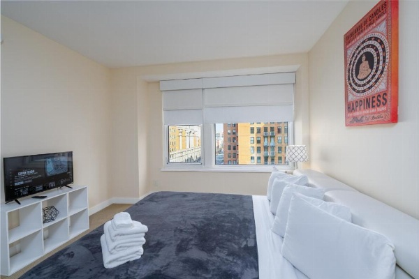 Heaven on Washington Fully Furnished Apartments image 19